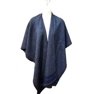 Vintage HATTIE CARNEGIE New York Pure Shetland Wool Shawl